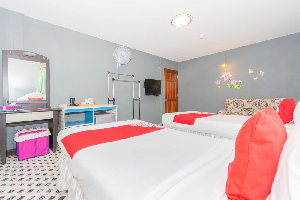 Пхетчхабури: OYO 712 Baandin Resort