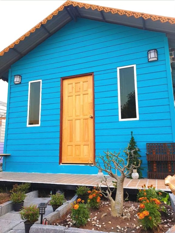 Кхлонг-Янг: Oli House