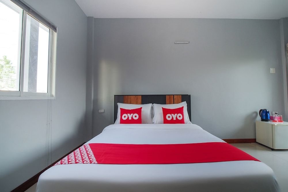 Сирача: OYO 715 Apartment Khunpu