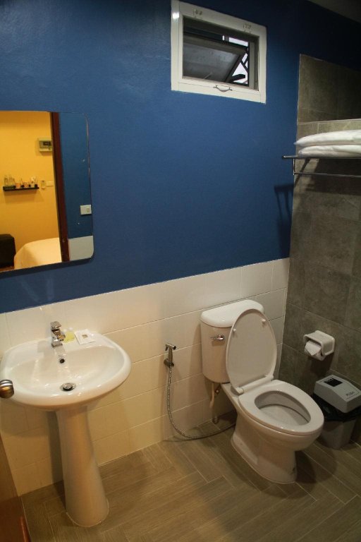 Пхитсанулок: S'Prima Hostel