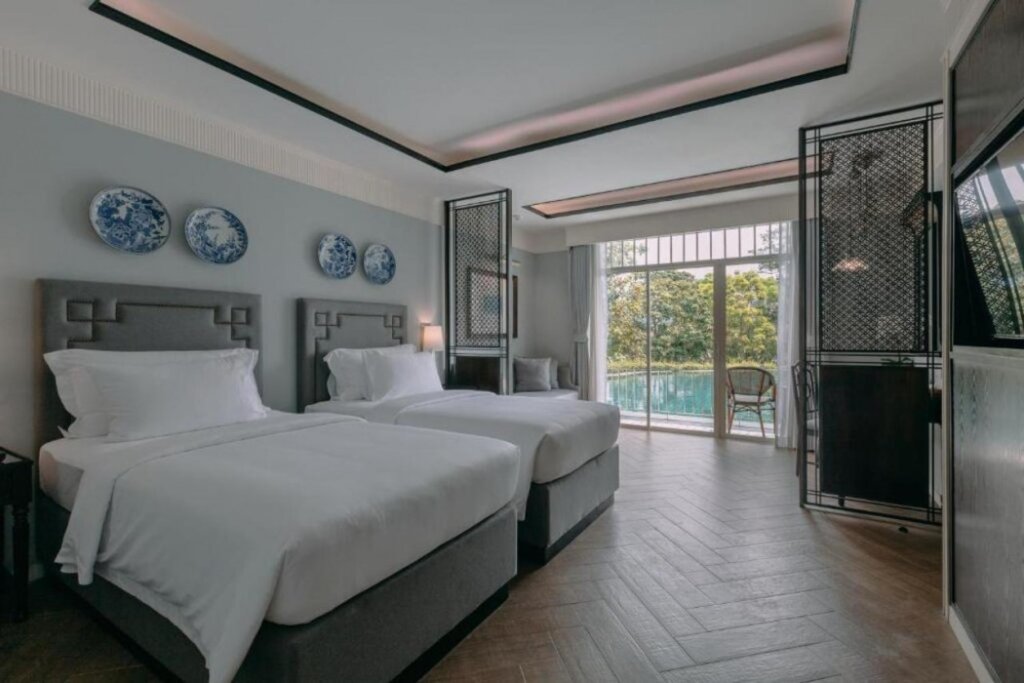 Кату: Marina Gallery Resort Kacha Kalim Bay