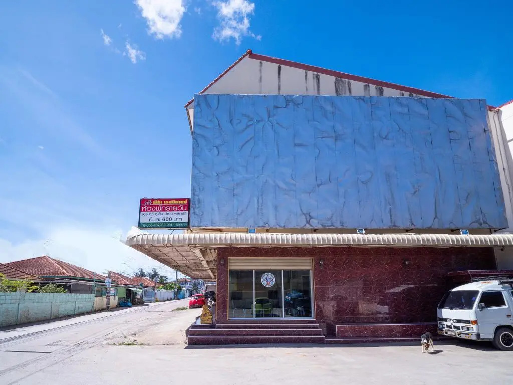 Саттахип: OYO 836 PK Residence