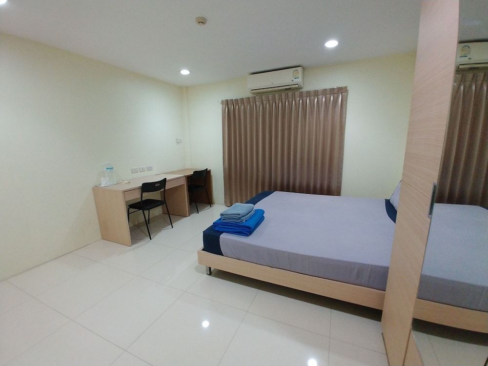 Самутпракан: S4U Office & Hotel