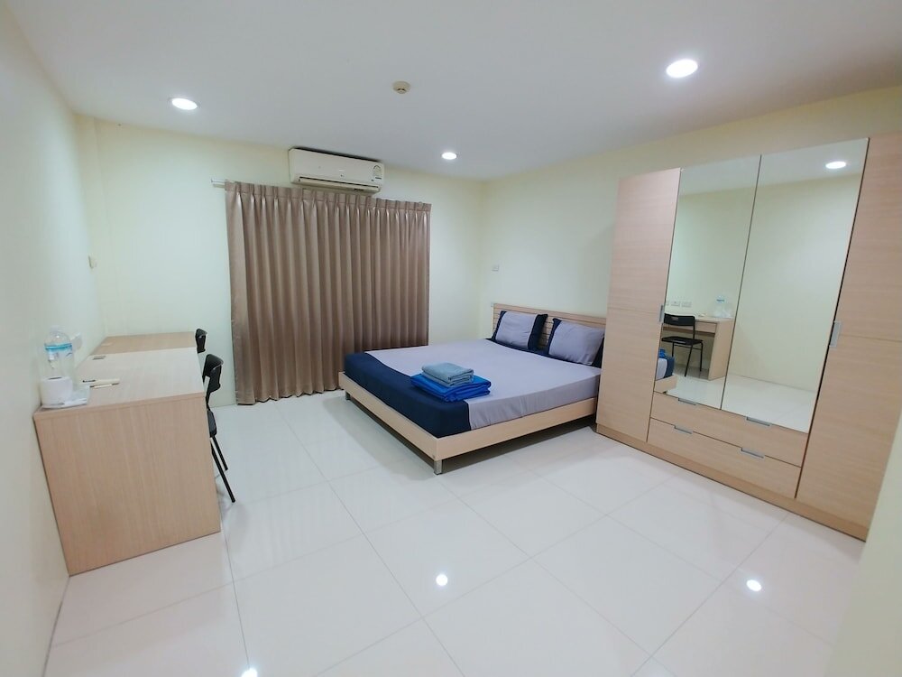 Самутпракан: S4U Office & Hotel