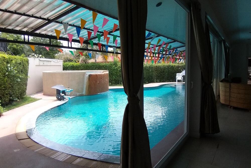 Бангламунг: CAPITAL O916 Chill Chill D Pool Villa