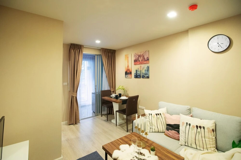 Бангкок: Near BK University Quiet Condo in Rama4 bkb141
