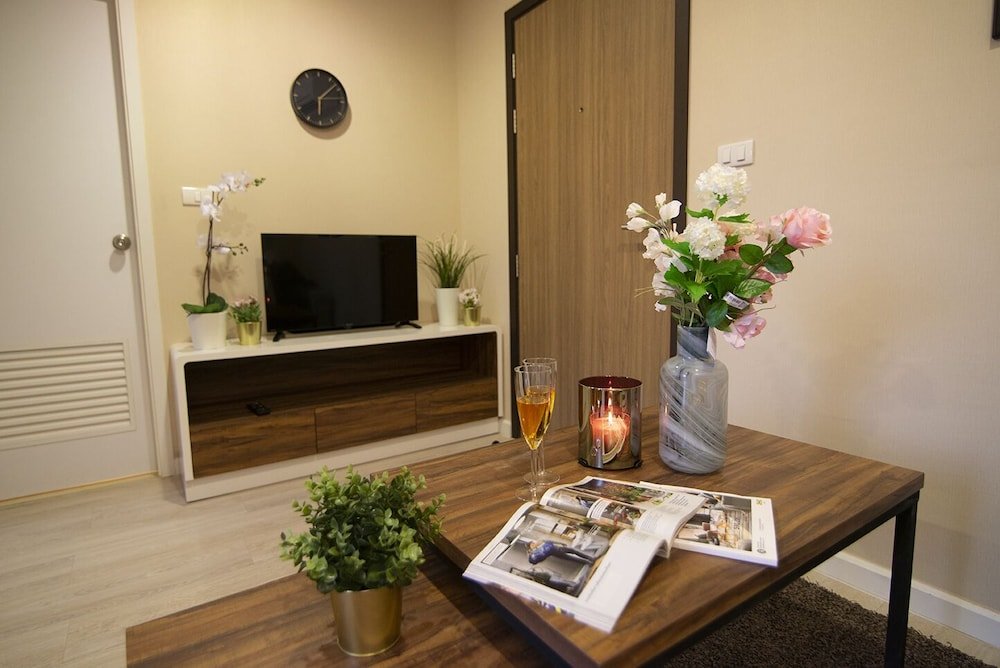 Бангкок: Near BK University Quiet Condo in Rama4 bkb134