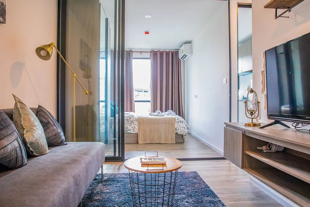 Самутпракан: Apartment 450m from BTS with Sky Pool - bkbloft7