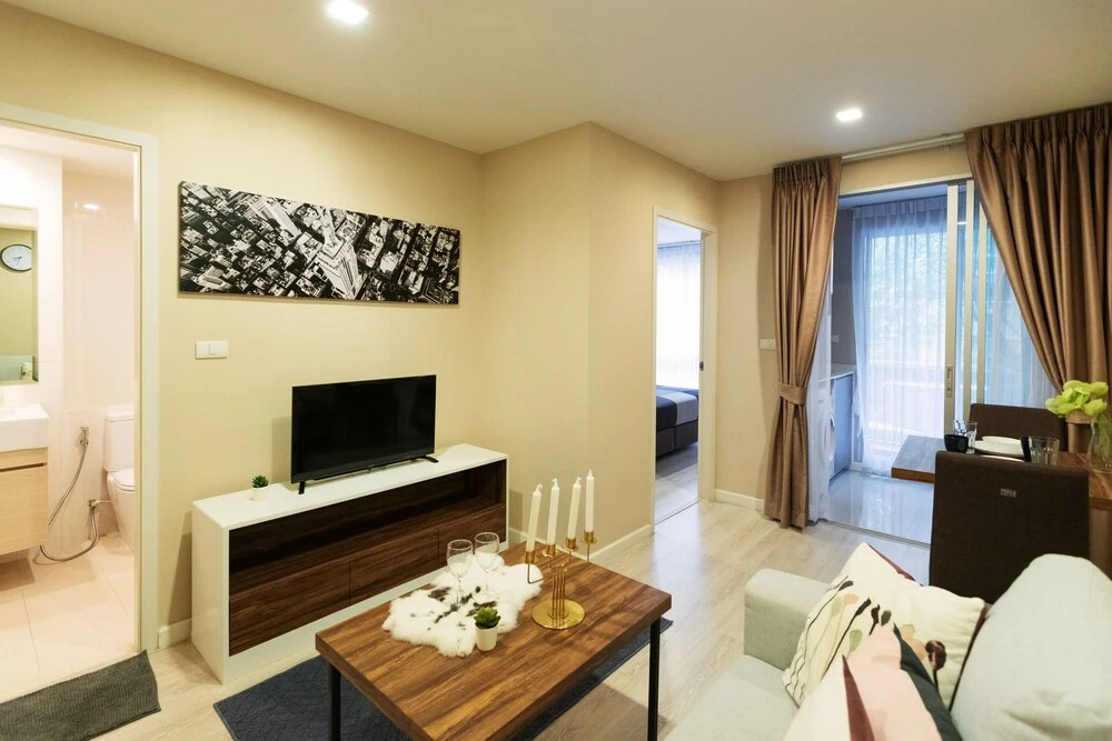 Бангкок: Near BK University Quiet Condo in Rama4 bkb136