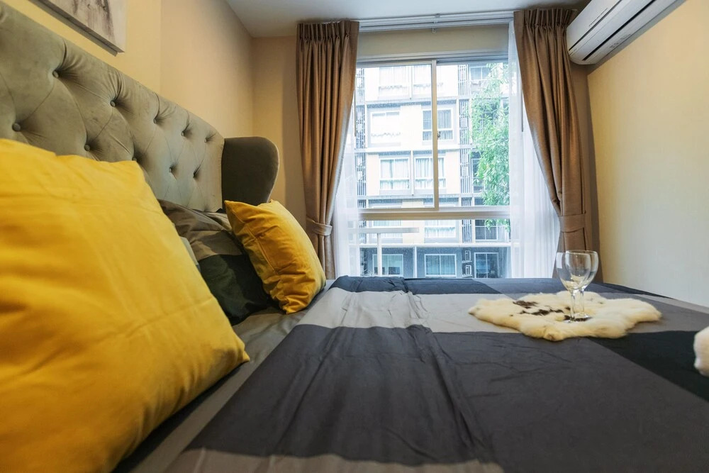 Бангкок: Near BK University Quiet Condo in Rama4 bkb136