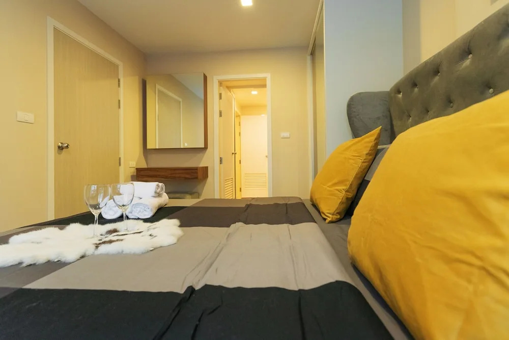 Бангкок: Near BK University Quiet Condo in Rama4 bkb136
