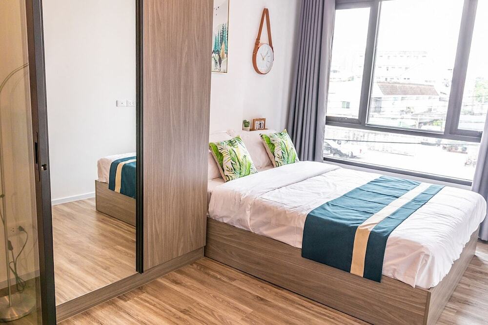 Самутпракан: Apartment 450m from BTS with Sky Pool - bkbloft3