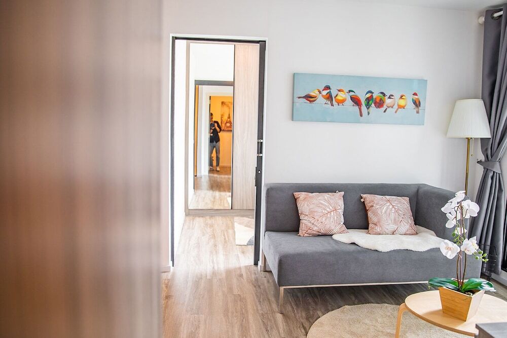 Самутпракан: Apartment 450m from BTS with Sky Pool - bkbloft1