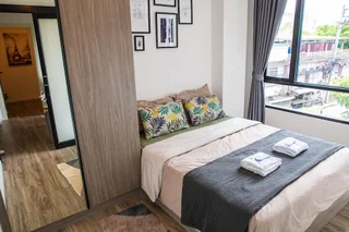 Самутпракан: Apartment 450m from BTS with Sky Pool - bkbloft1