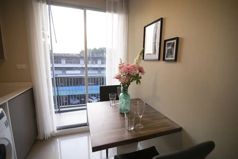 Бангкок: Near BK University Quiet Condo in Rama4 bkb139