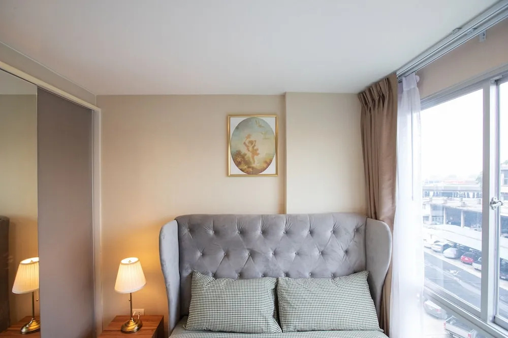 Бангкок: Near BK University Quiet Condo in Rama4 bkb131