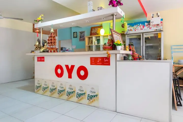 Кату: OYO 885 You And Me House (Vaccinated Staff)