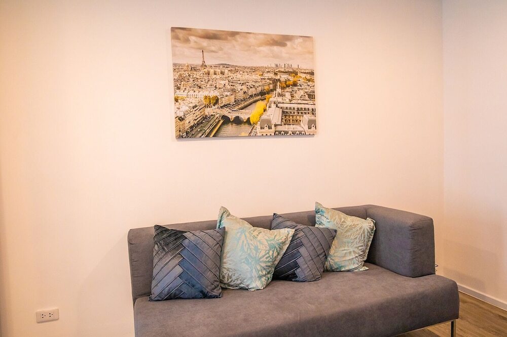 Самутпракан: Apartment 450m from BTS with Sky Pool - bkbloft5