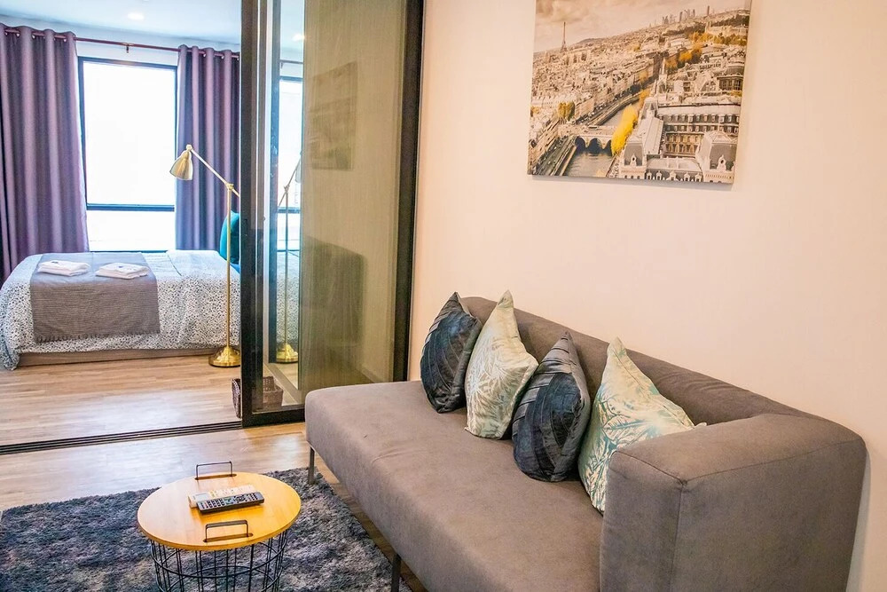 Самутпракан: Apartment 450m from BTS with Sky Pool - bkbloft5