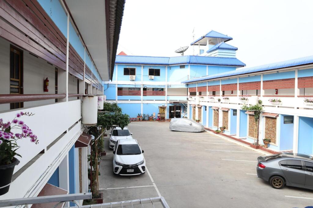 Аюттхая: OYO 952 Ocean Gold Card Ayutthaya