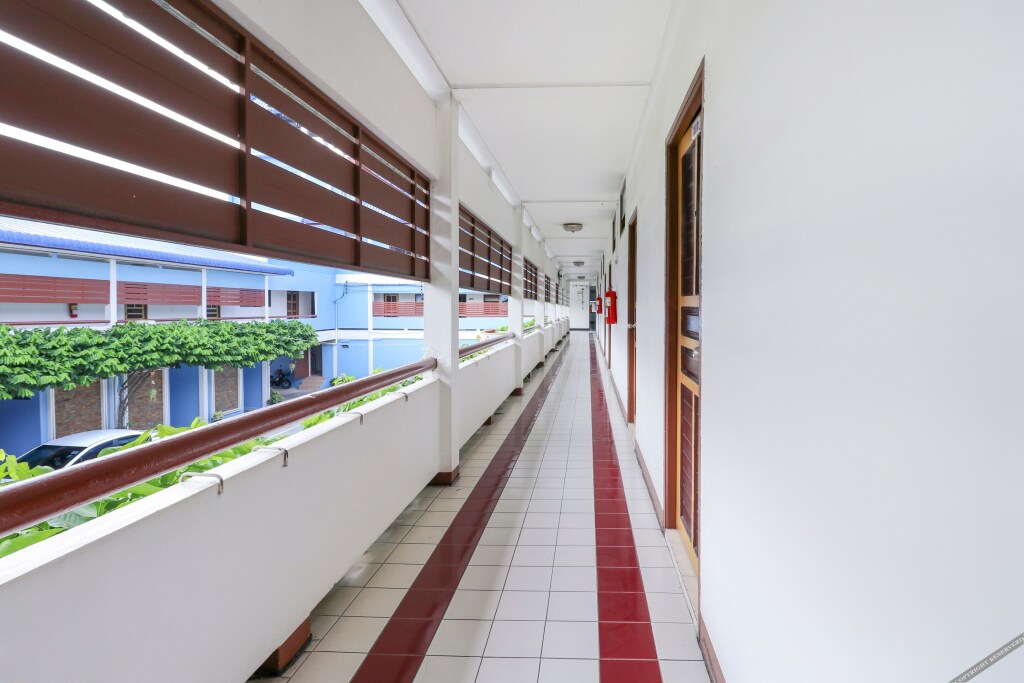 Аюттхая: OYO 952 Ocean Gold Card Ayutthaya