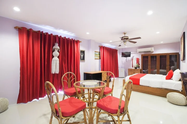 Банг-Саре: OYO 1021 Chang Chang Mansion