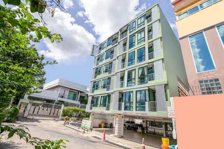 Бангкок: OYO 1061 Peaberry Place Apartment