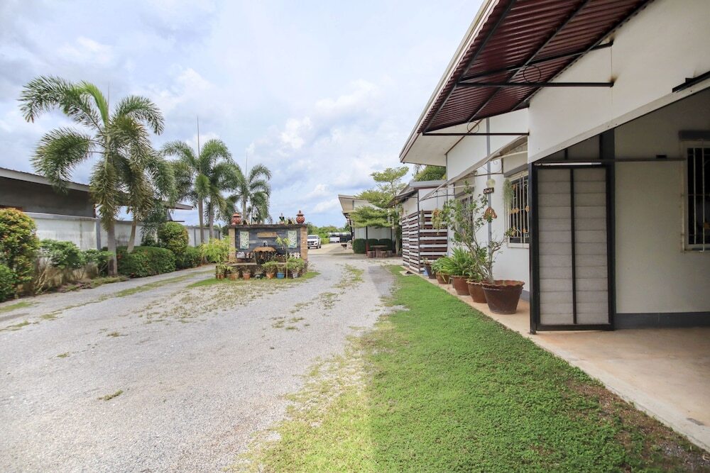 Сураттхани: OYO 1091 Sabye Dee Resort at Soikotang