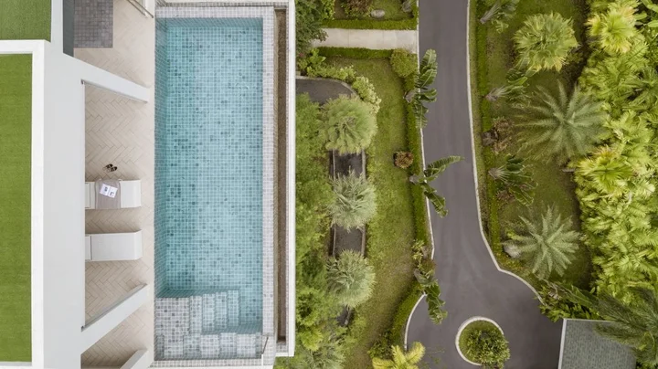 Тхаланг: Отель The Pavilons Phuket