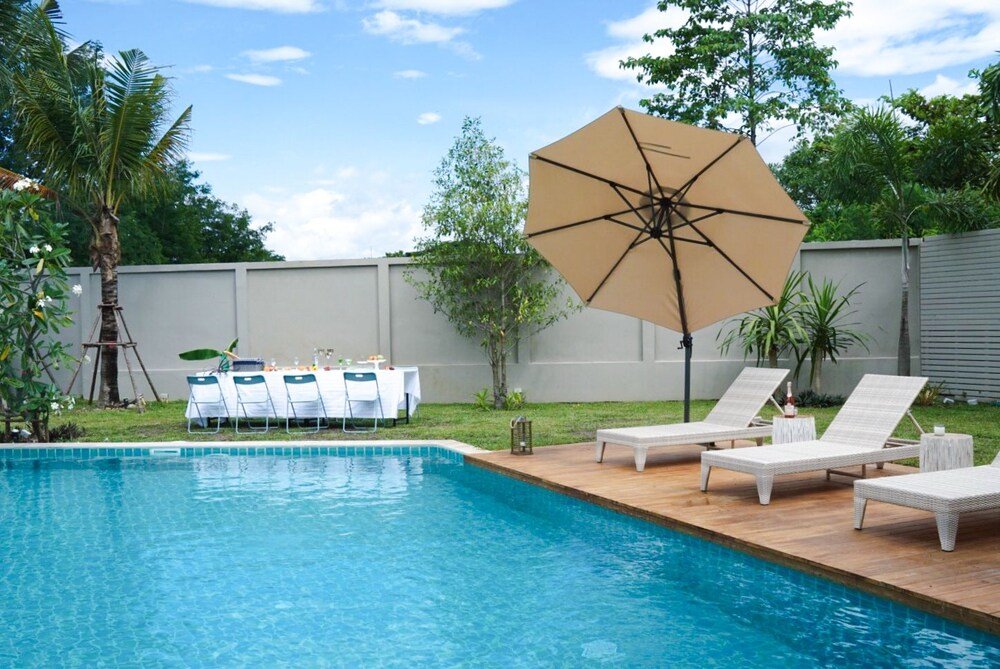 Ханг Донг: Moin 1617 Poolside Villa