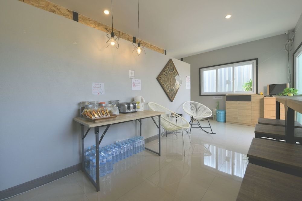 Паттайя: Baan Wararin Hostel by OYO Rooms