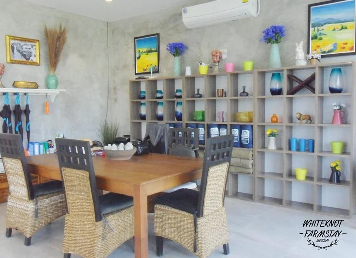 Кханонгпхра: White Knot Khao Yai