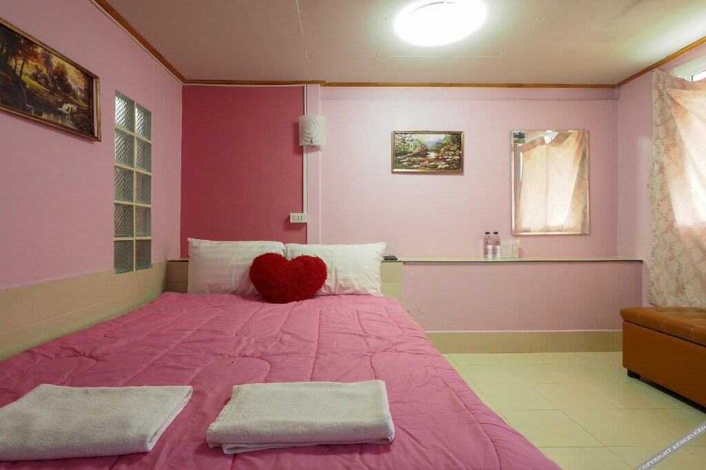 Сай Йок: OYO 75308 Pea Najan Home Resort