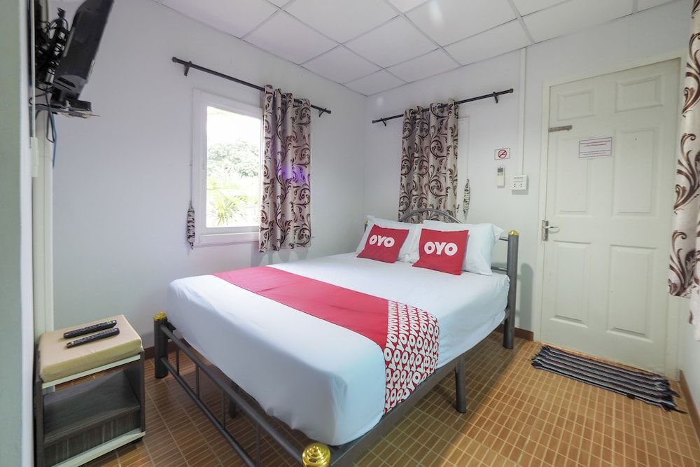 Сай Йок: OYO 75325 Our House Tha Sao