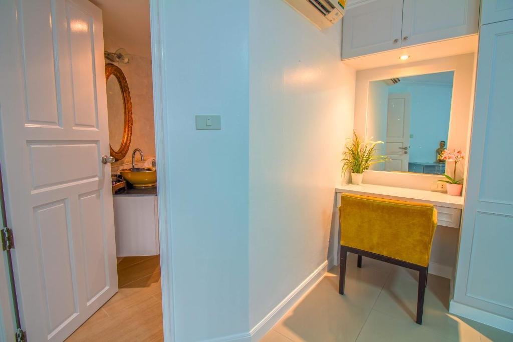 Паттайя: Sea View Studio Jomtien Beach