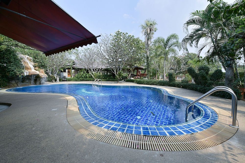 Сирача: OYO Ruenkanthima Resort
