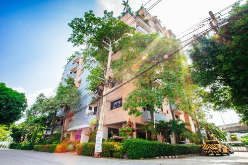 Нонтхабури: Grand Residence Ngamwongwan 19