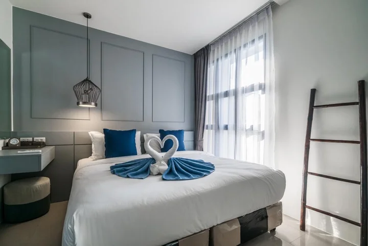 Тхаланг: Palmyrah Surin - 700 meters to the beach!!! Brand new luxury condo, Thalang, Phuket, Thailand