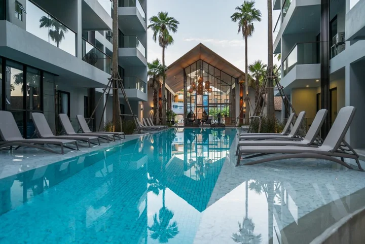 Тхаланг: Palmyrah Surin - 700 meters to the beach!!! Brand new luxury condo, Thalang, Phuket, Thailand