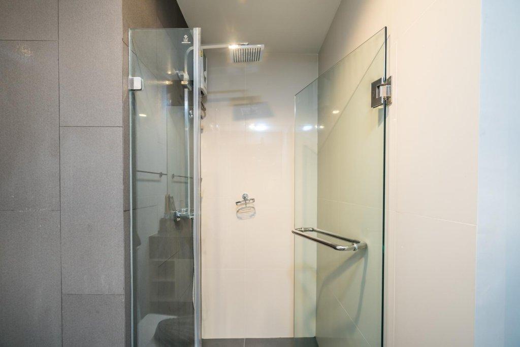 Surin beach studio with pool and gym — фото 5