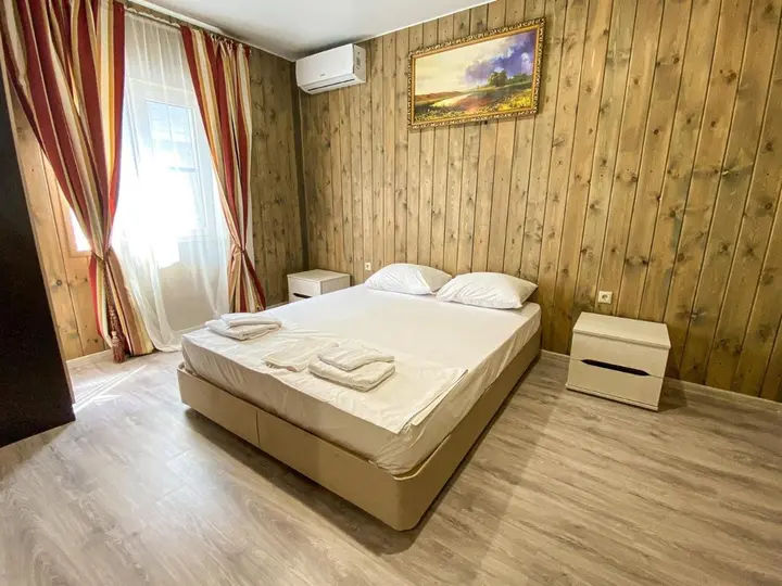 Голубицкая: Azov Village