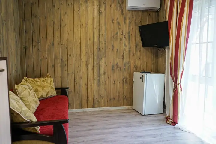 Голубицкая: Azov Village