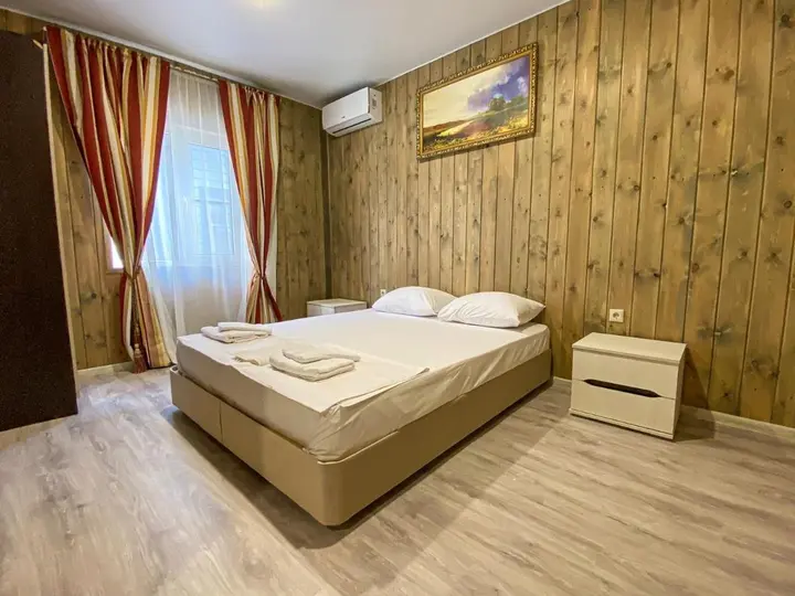 Голубицкая: Azov Village