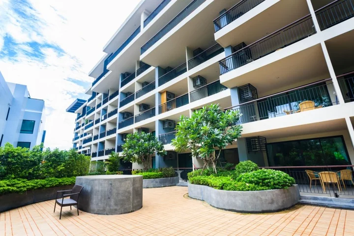Кату: U208 - Patong Studio with kitchen, pool and private patio., Patong, Phuket, Thailand