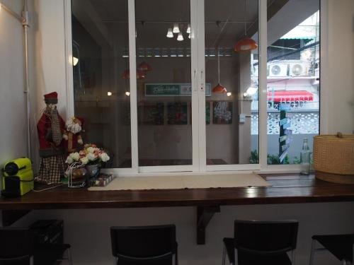 Бангкок: Sriyanar Place