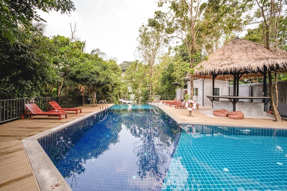 Остров Тау: The Dearly Koh Tao Hostel