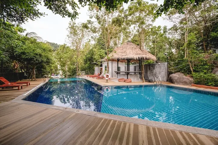 Остров Тау: The Dearly Koh Tao Hostel