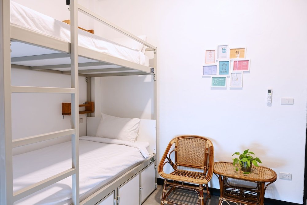 Остров Тау: The Dearly Koh Tao Hostel