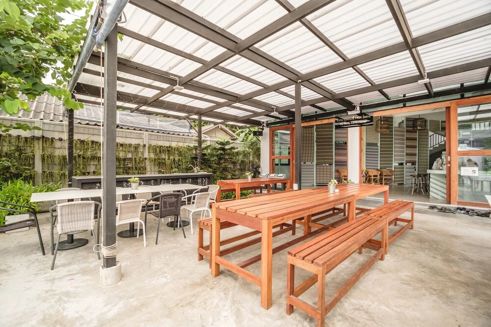 Остров Тау: The Dearly Koh Tao Hostel