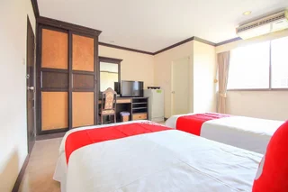 Банг Пхли: White Inn Hotel by OYO Rooms